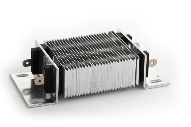 Bracket-mounted air heater