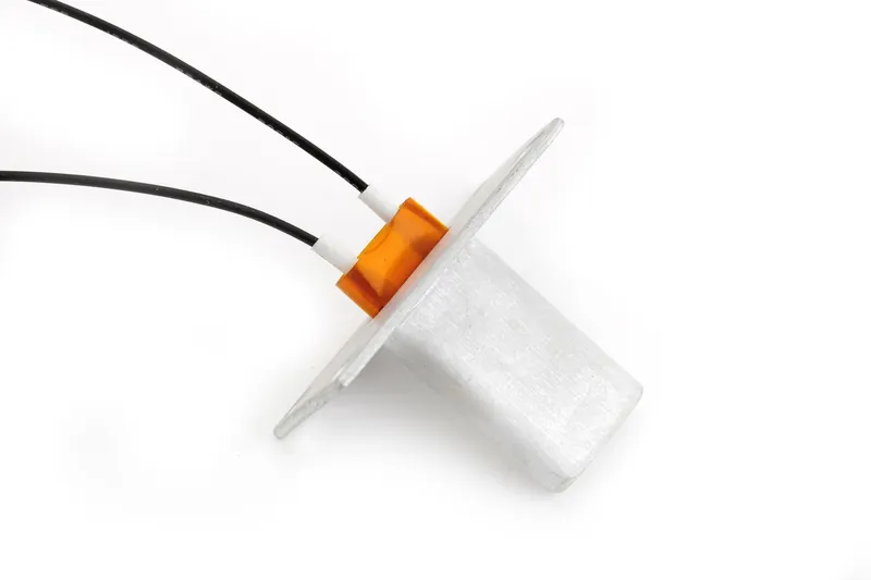 T-shaped heater housing